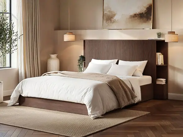 SOLACE+CO Zora Ottoman Hotel Bed with Headboard Shelves